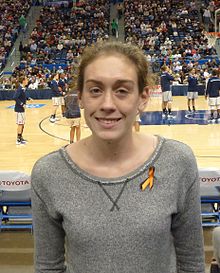220px breanna stewart at uconn stanford game