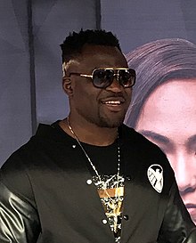 220px francis ngannou photo