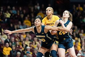 Sponsorpitch & Naz Hillmon